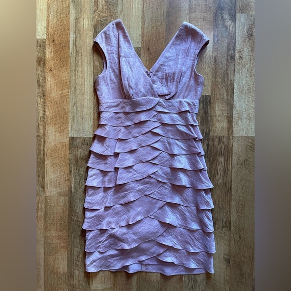 London Times Pink Sheath Dress‎ with Ruched V-Neck - Picture 4 of 9